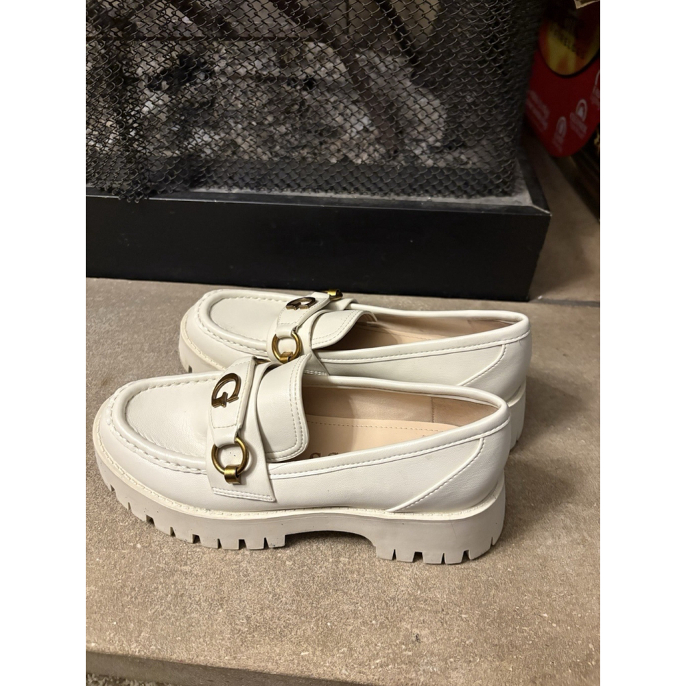 GUESS Womens Cream Strap And Almost Toe Block Heel Slip On Loafers Shoes…